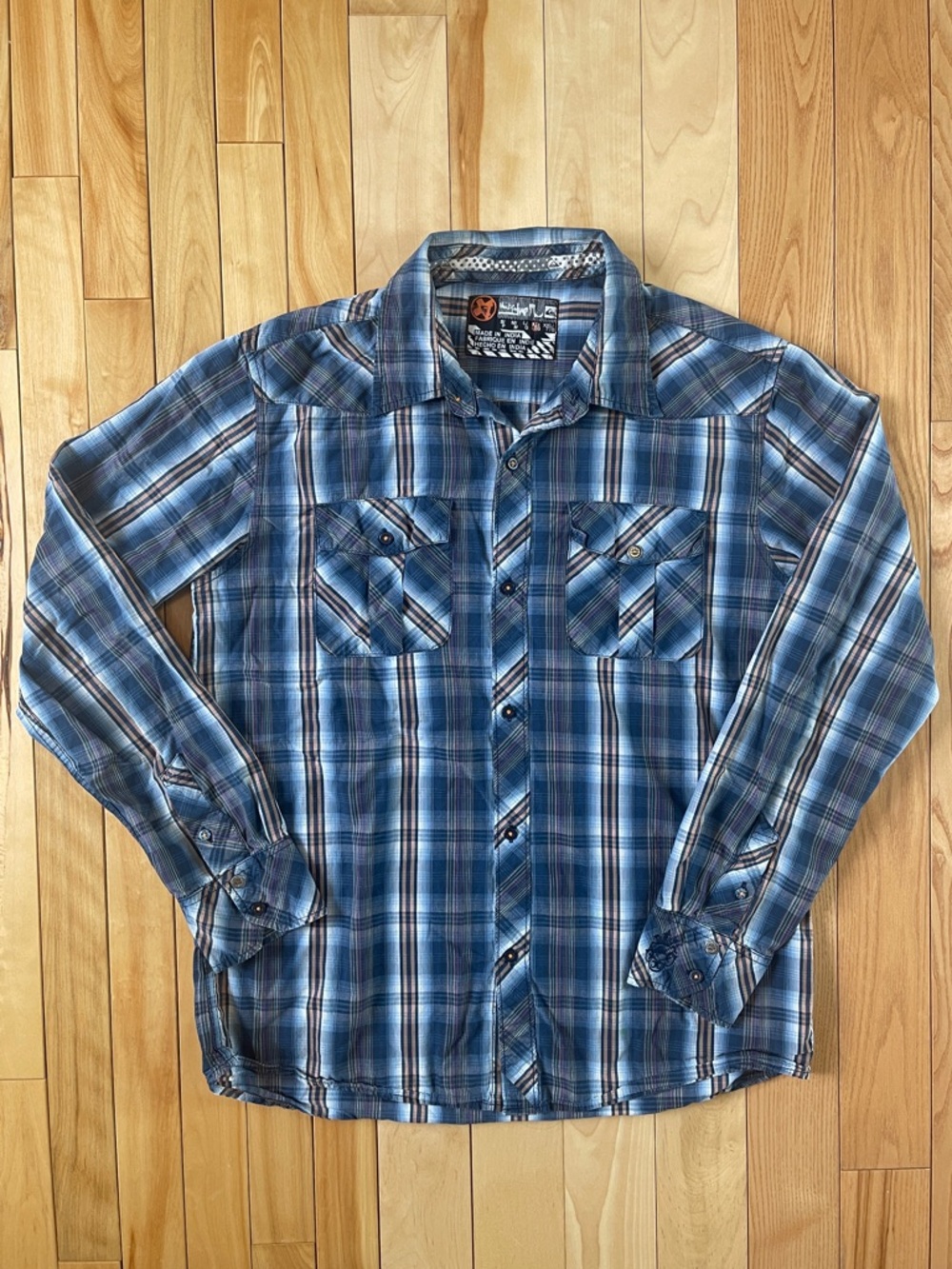 Quiksilver Plaid Button‑Up Shirt – Men’s Medium
